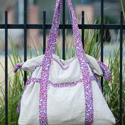 Crafty Traveler Blog Hop {Art Student Tote}